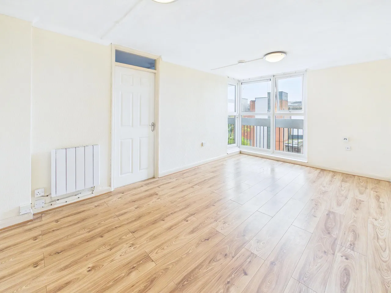 Crompton House, Scholes, Wigan, WN1, photo 6