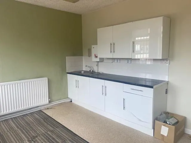 retail property (high street) to rent — 4 High Street, Bedworth