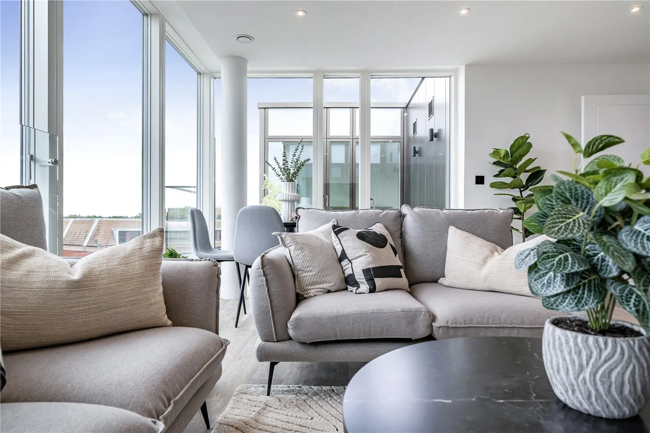 2 bed flat for sale — Tweedy Road, BR1