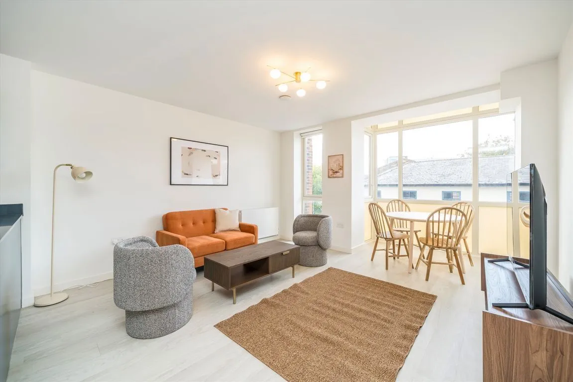 Three Pigeons House, W5, photo 2