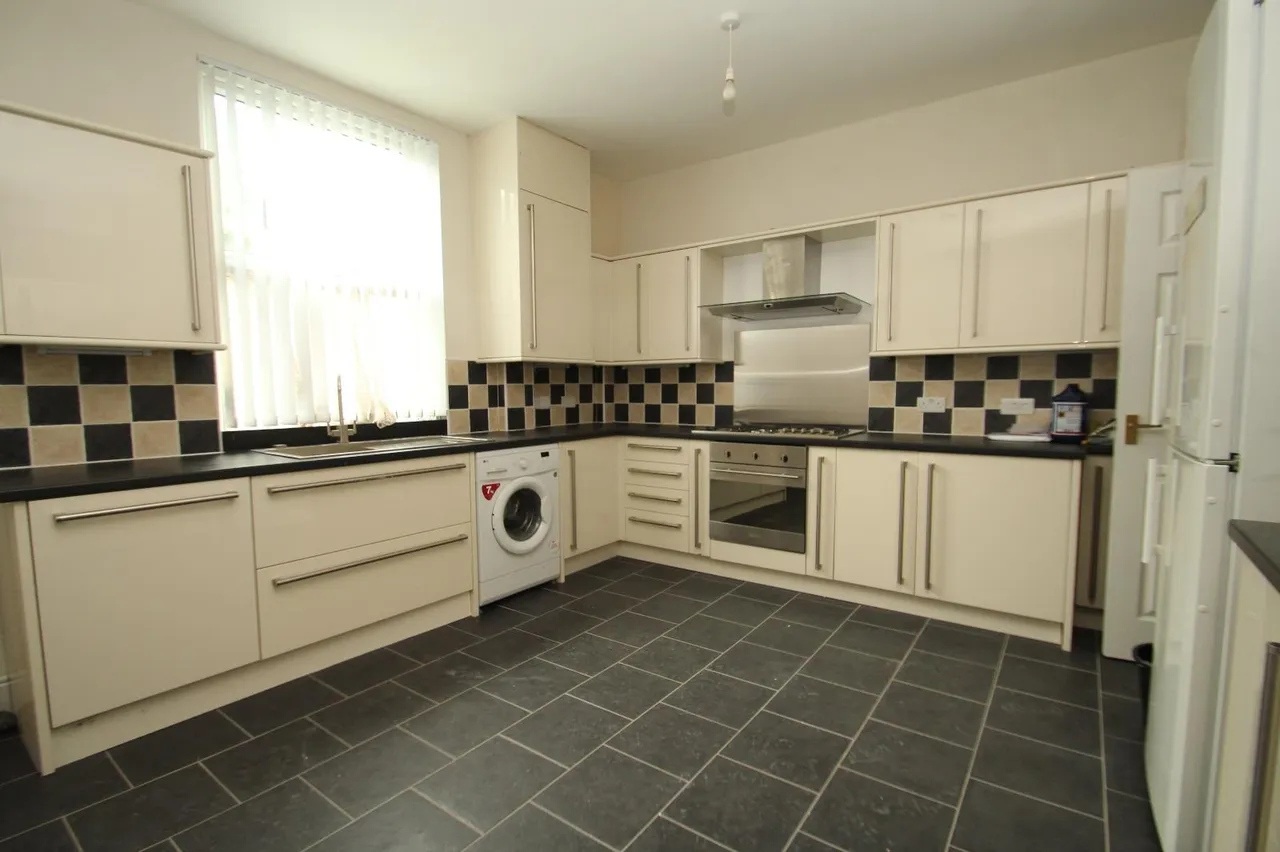 Victoria Street, Leeds, LS7, photo 14