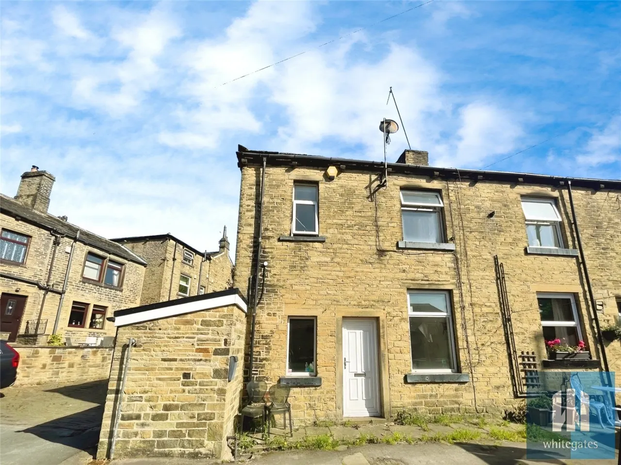 2 bed house to rent, Slead Court, Hove Edge, HD6