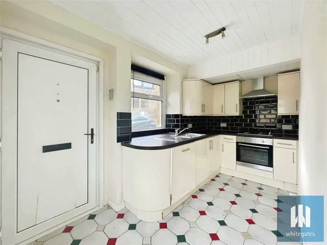 Slead Court, Hove Edge, HD6, photo 3