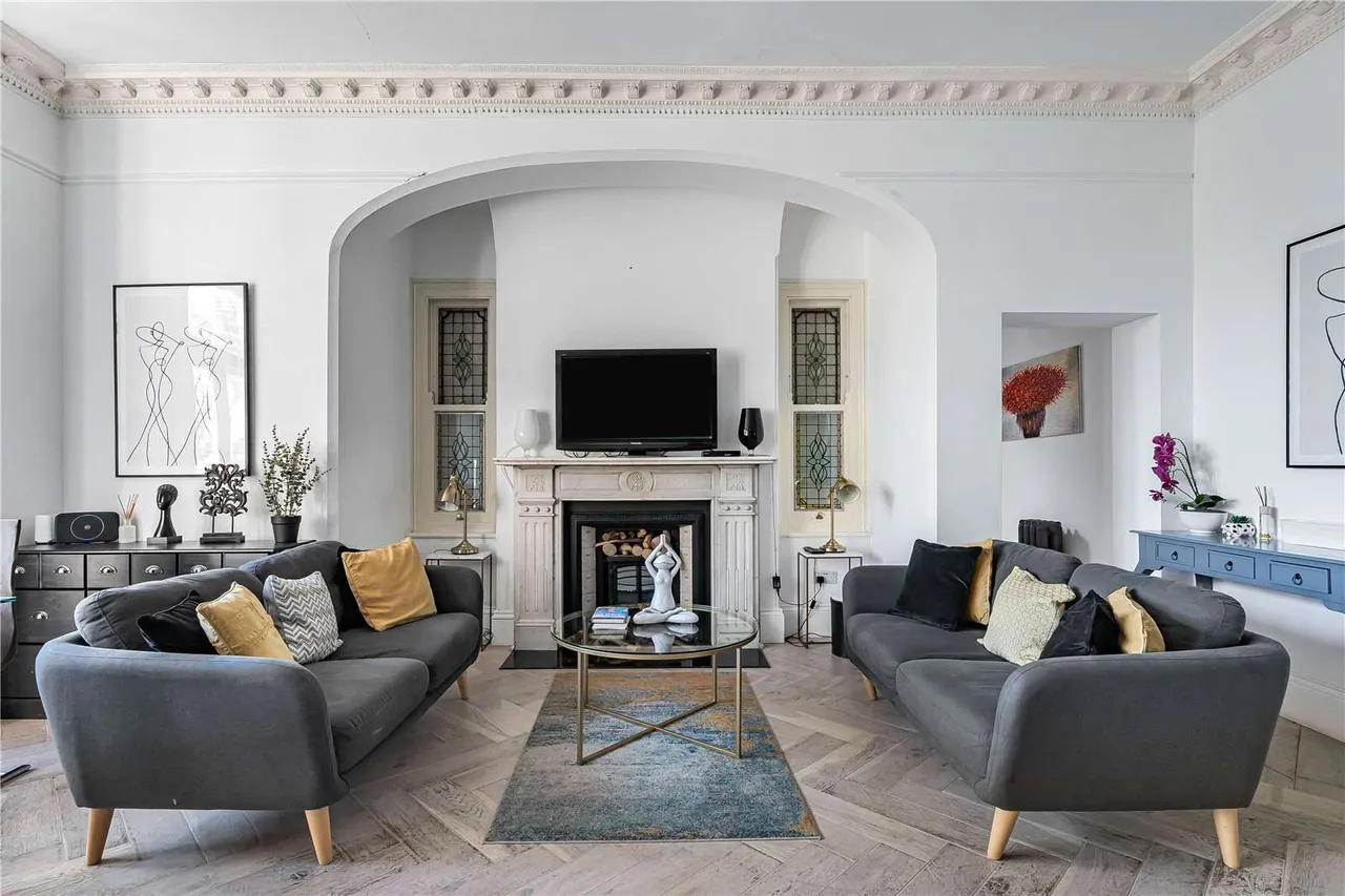 4 bed flat for sale — Gordon Road, London, W5 2AL