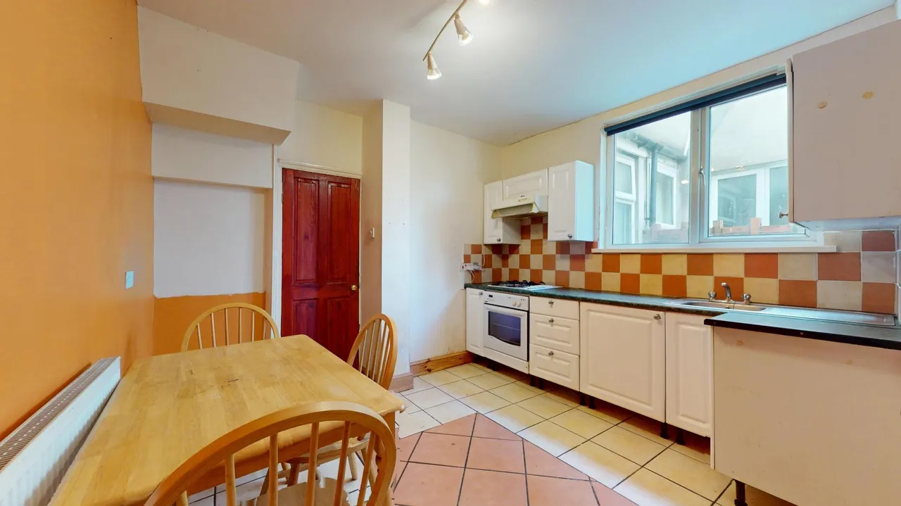 North Road, Cardiff, CF14, photo 3
