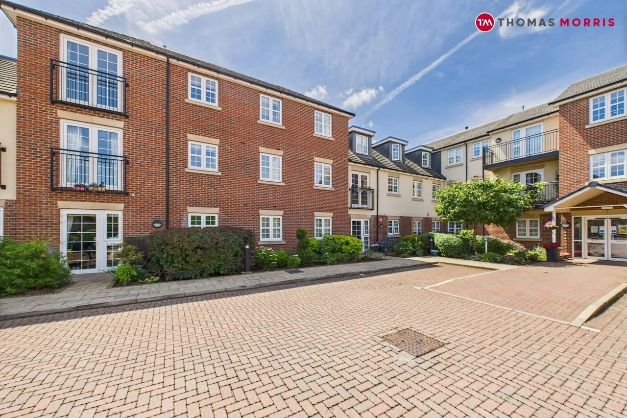 2 bed flat for sale, Shortmead Street, Biggleswade, SG18