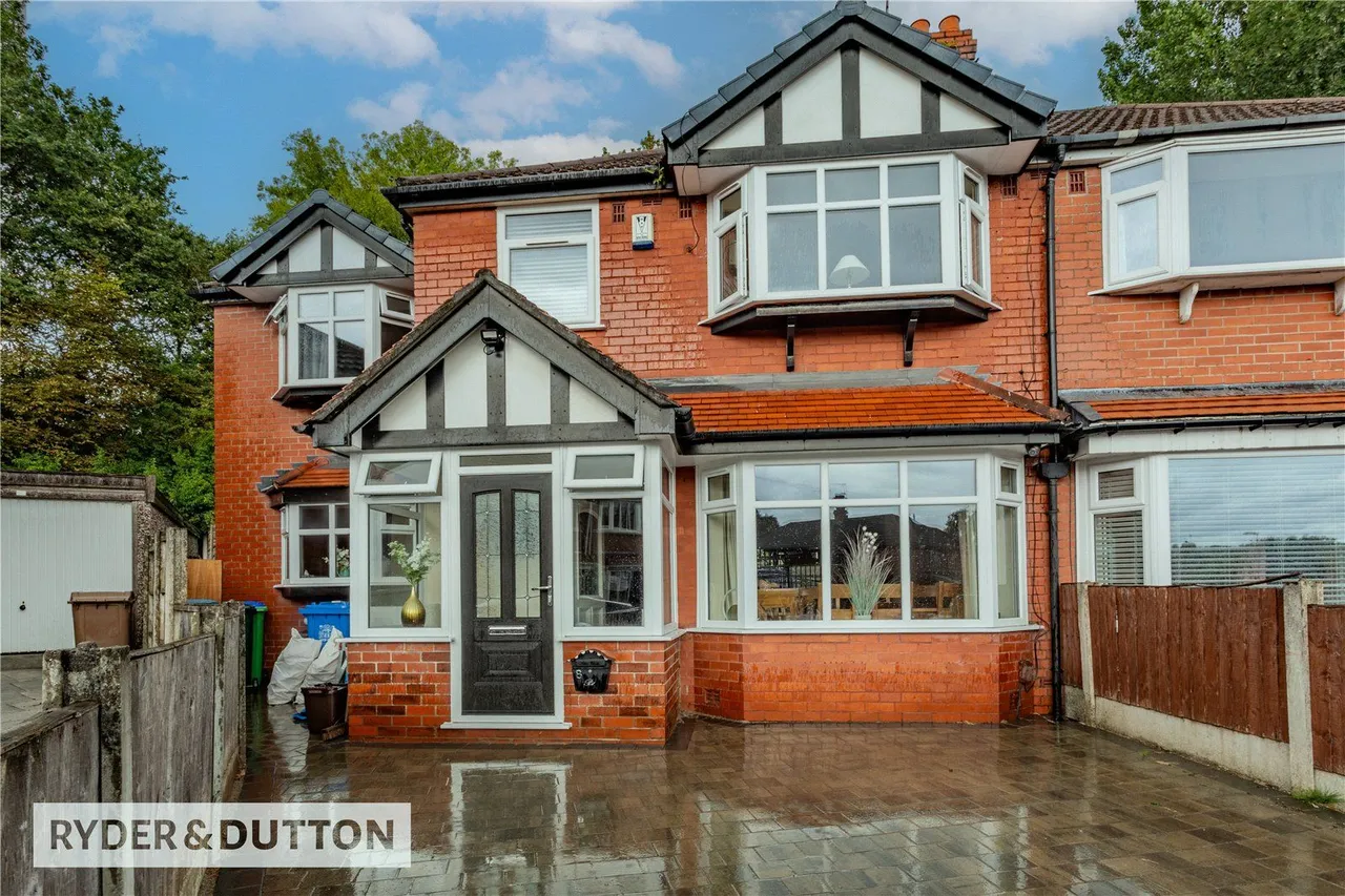 The Crescent, Middleton, M24, photo 24