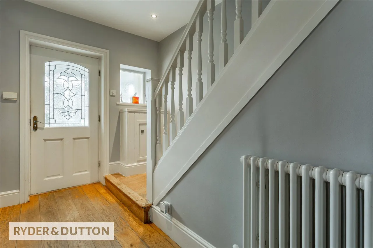 The Crescent, Middleton, M24, photo 20