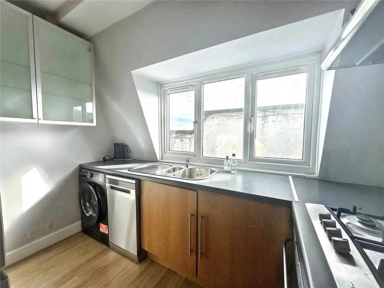 Arthur Road, Wimbledon Park, photo 9
