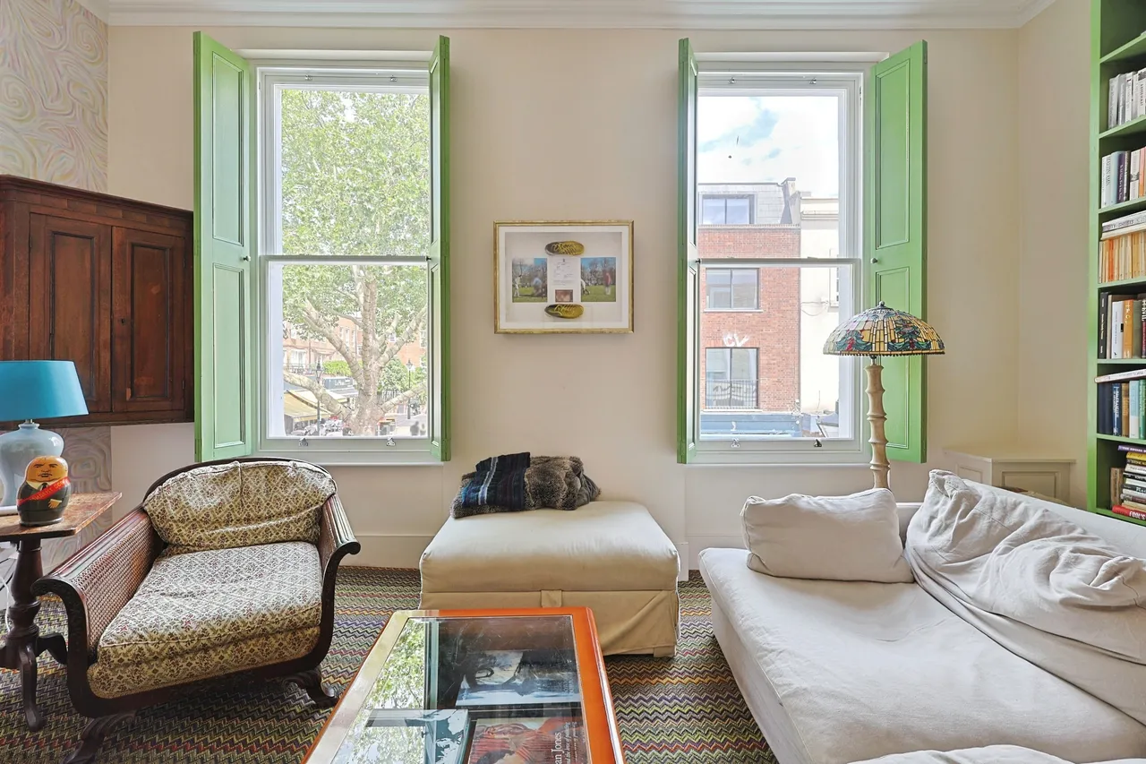 3 bed flat for sale, Portobello Road, London, W11