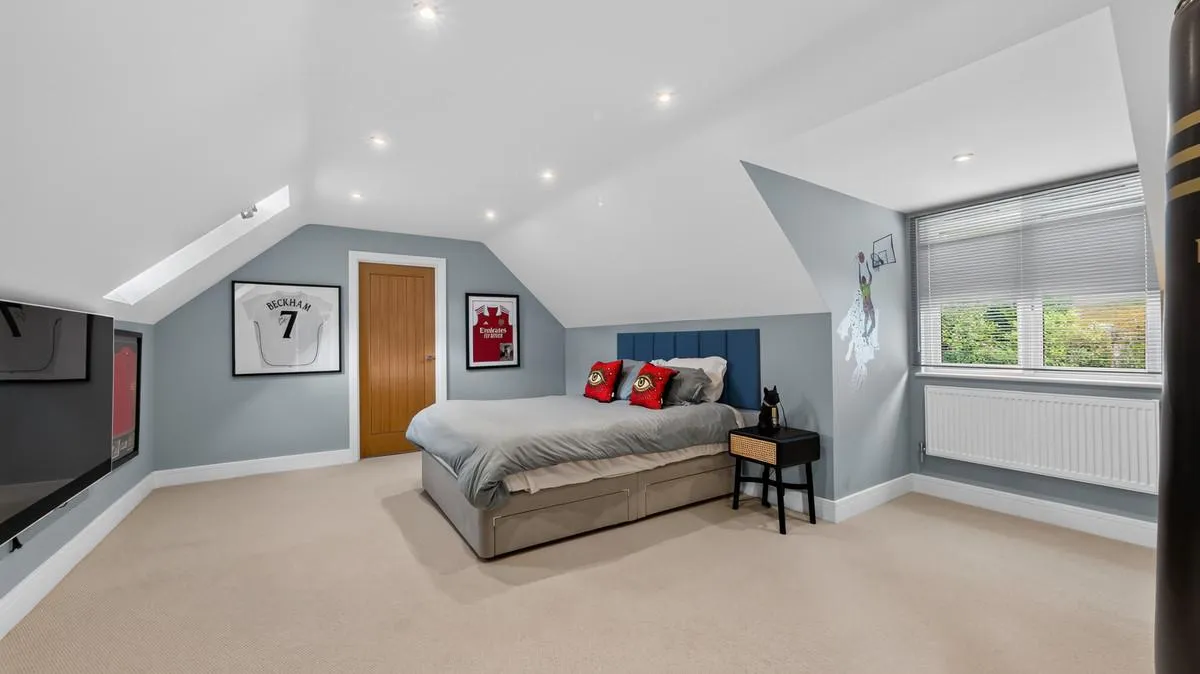 Lambridge Wood Road, Henley-on-Thames, RG9, photo 37