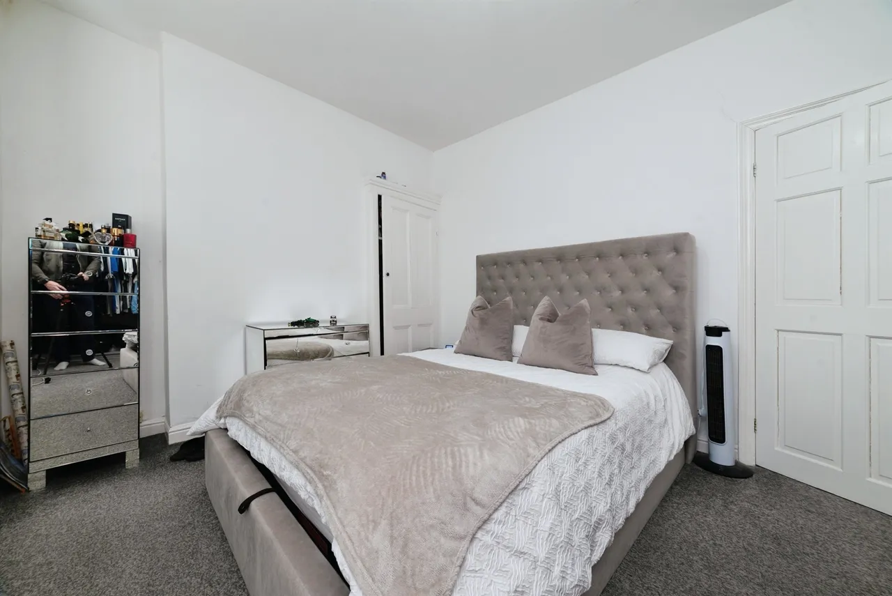 Spring Bank West, Hull, photo 12