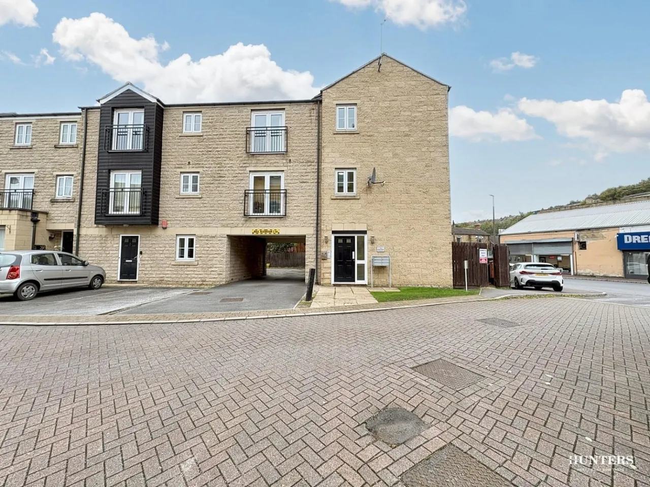 Rotary Close, Dewsbury, WF13, photo 14