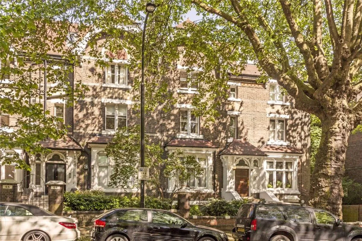 Fitzjohns Avenue, London, NW3, photo 2