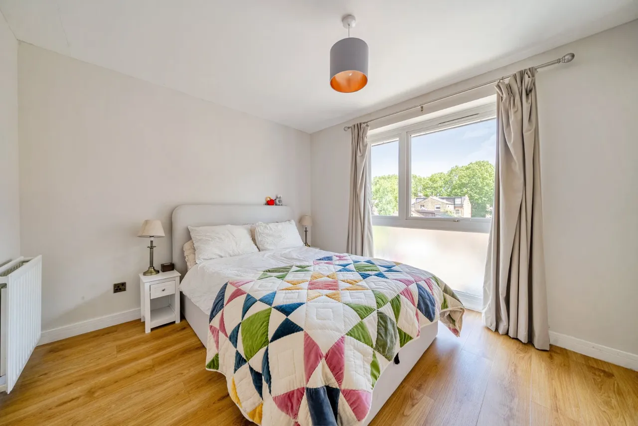 Ravensmede Way, Chiswick, London, W4, photo 5