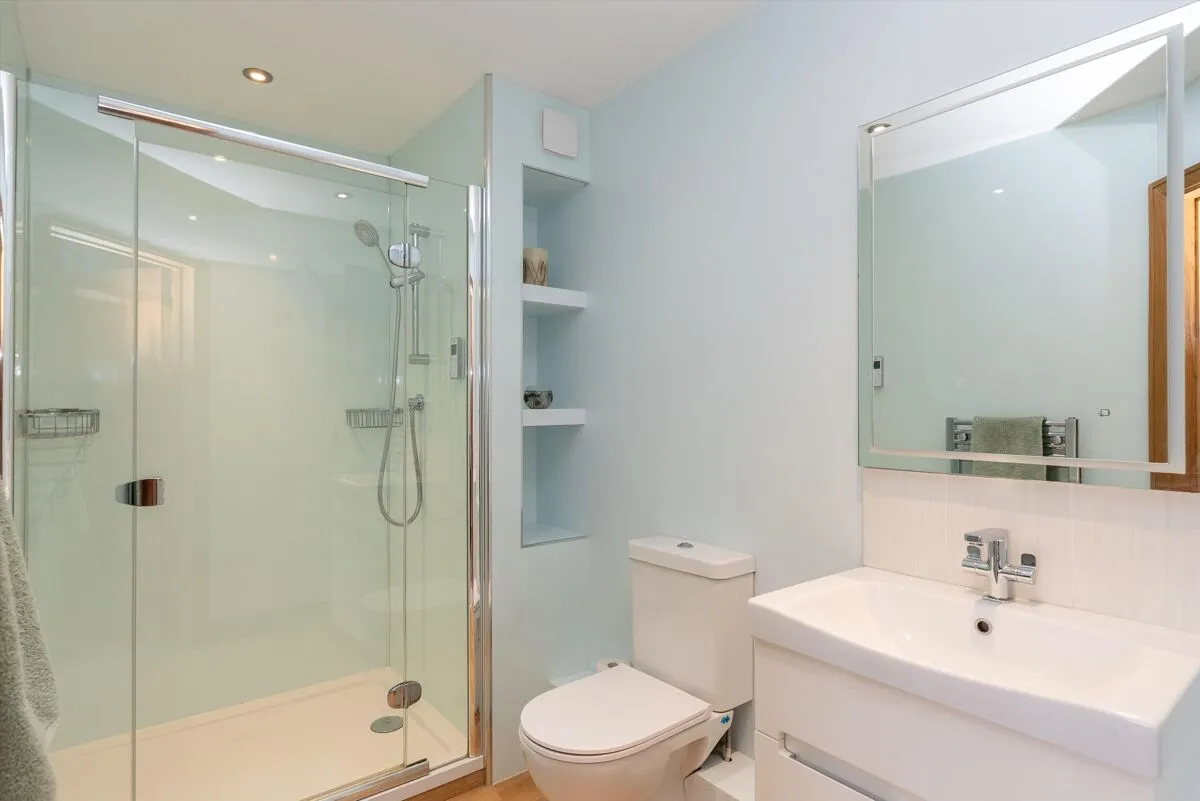 Burnhams Road, Little Bookham, KT23, photo 11