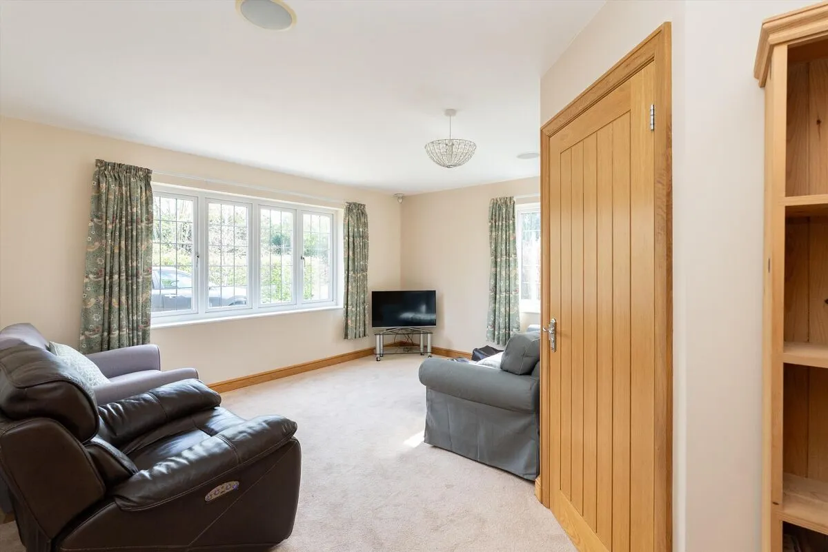 Burnhams Road, Little Bookham, KT23, photo 10