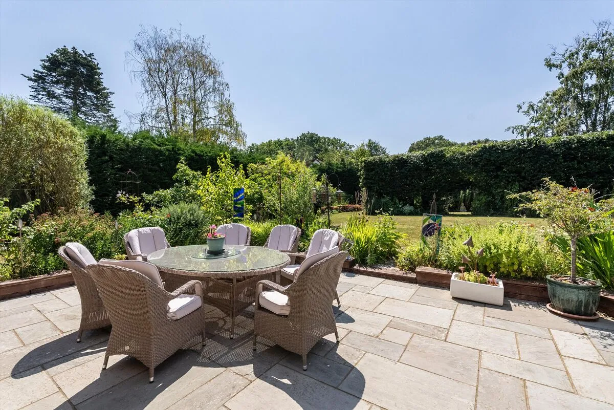 Burnhams Road, Little Bookham, KT23, photo 2