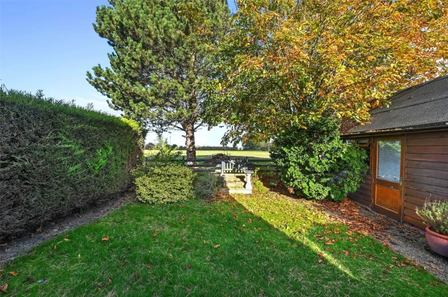 with 3 bedrooms in Harlow, CM17, photo 22