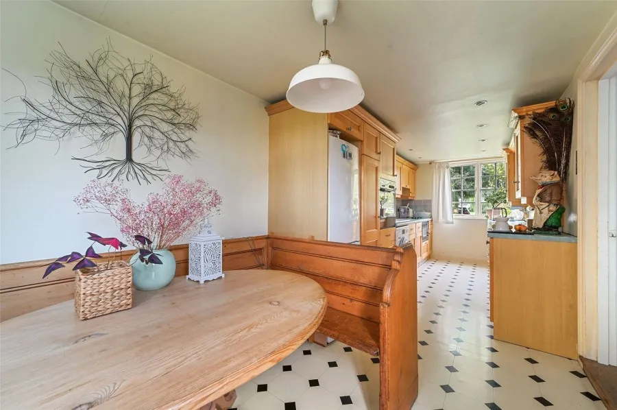 with 3 bedrooms in Harlow, CM17, photo 8