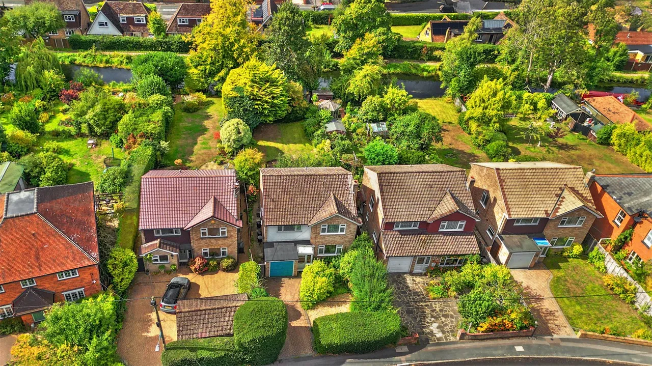 4 bed house for sale — Hutton Road, Ash Vale, Guildford, Surrey, GU12 5HA