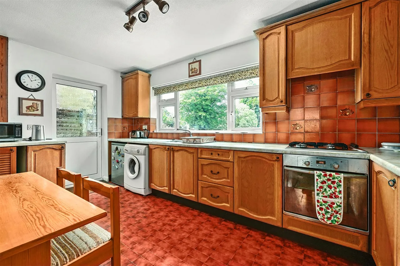 Hutton Road, Ash Vale, Guildford, Surrey, GU12 5HA, photo 5