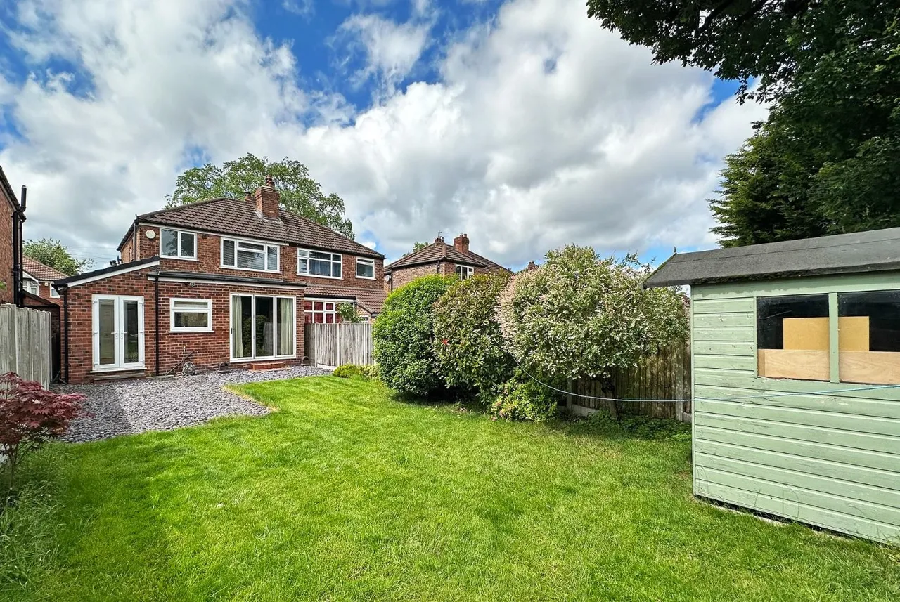 Crofton Avenue, Timperley WA15 6BZ, photo 7
