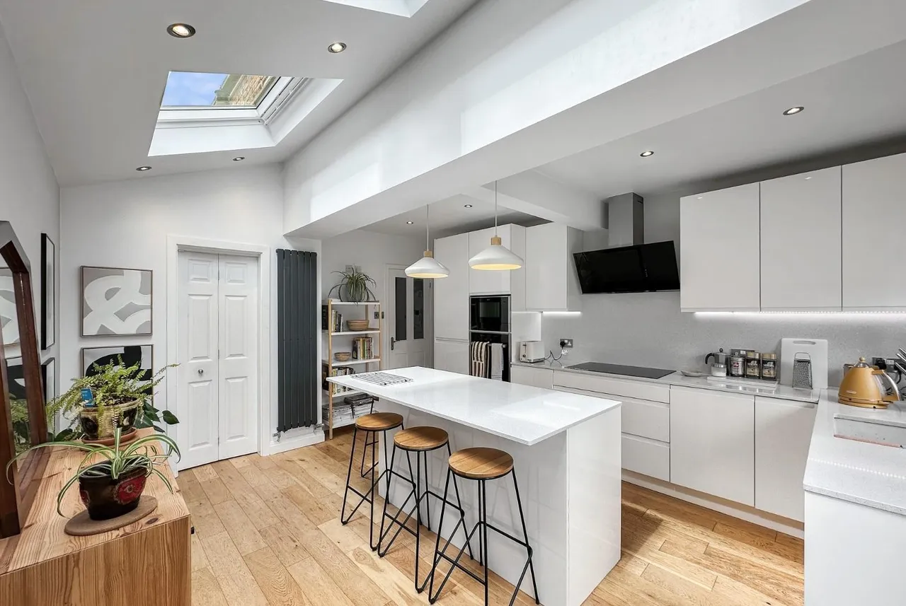 Crofton Avenue, Timperley WA15 6BZ, photo 5