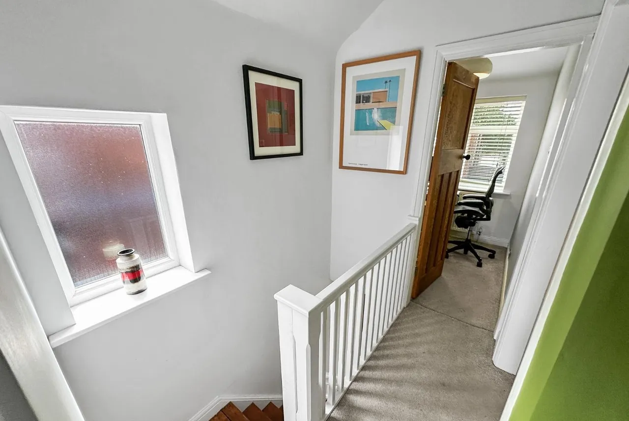 Crofton Avenue, Timperley WA15 6BZ, photo 15