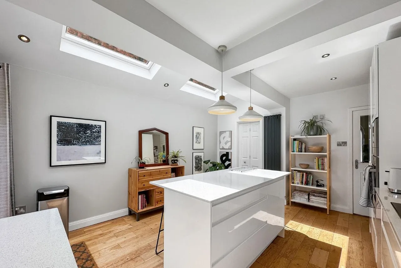 Crofton Avenue, Timperley WA15 6BZ, photo 9
