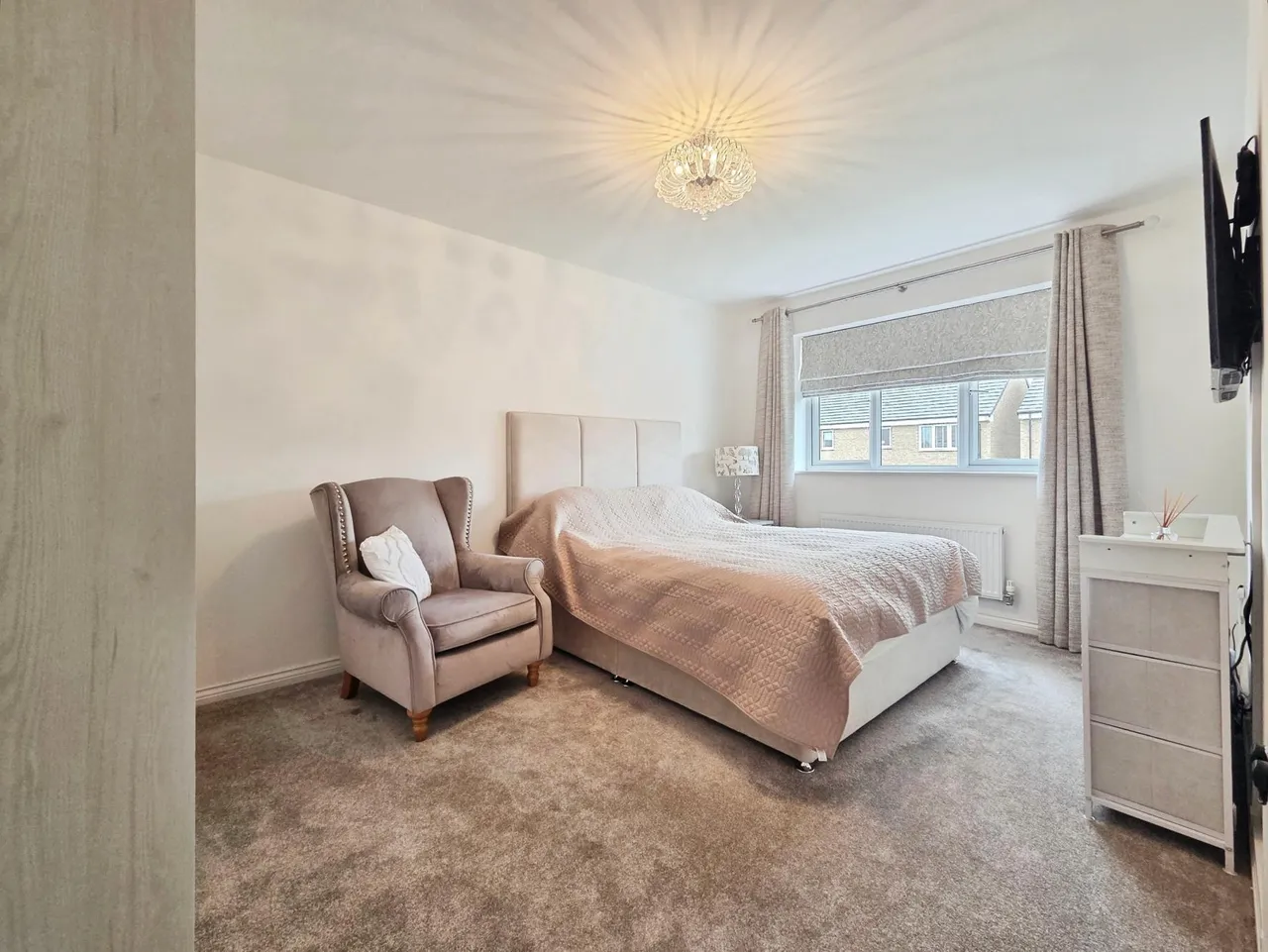 Hawker Avenue, Holmewood, S42, photo 19