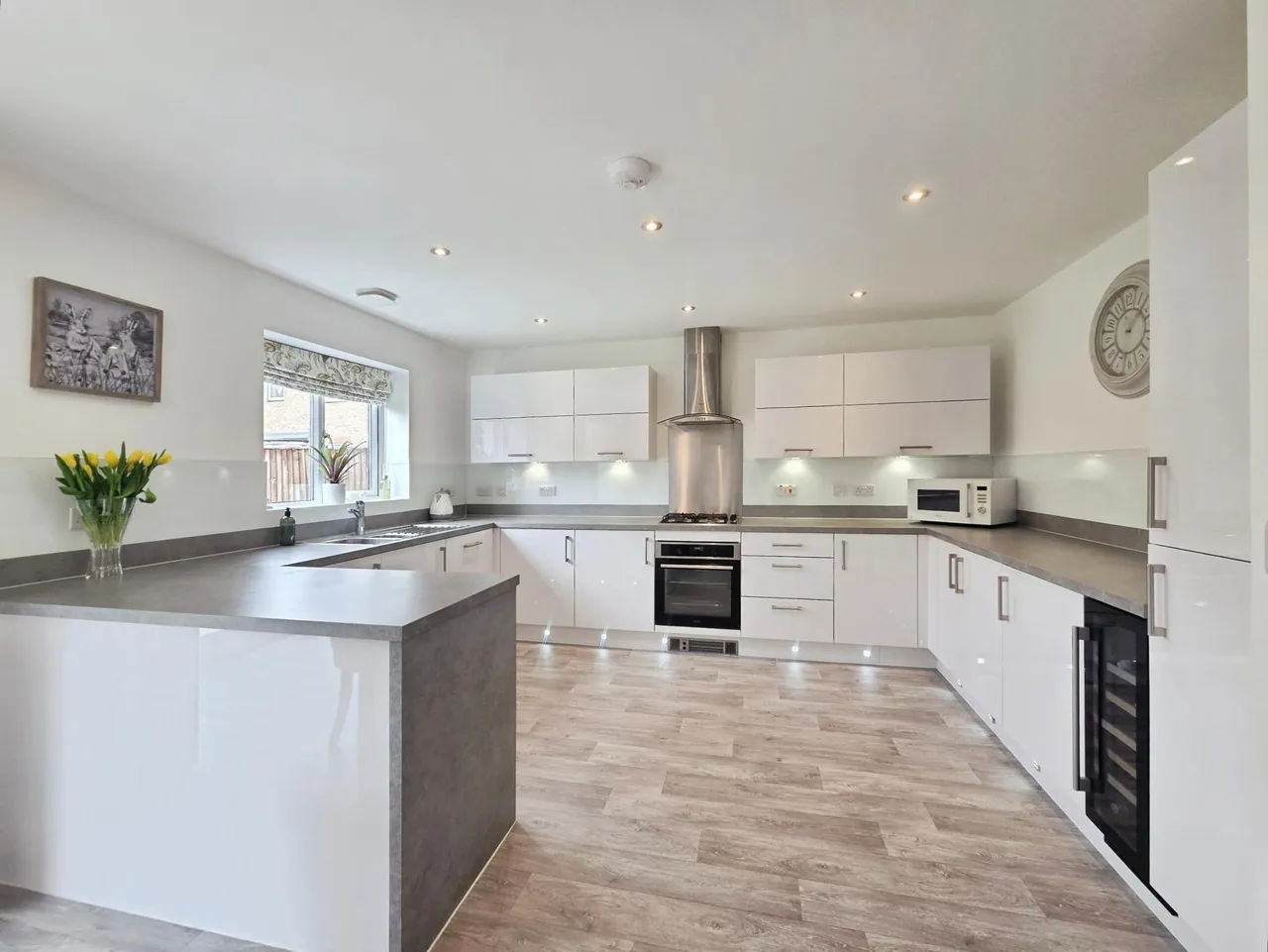 Hawker Avenue, Holmewood, S42, photo 7