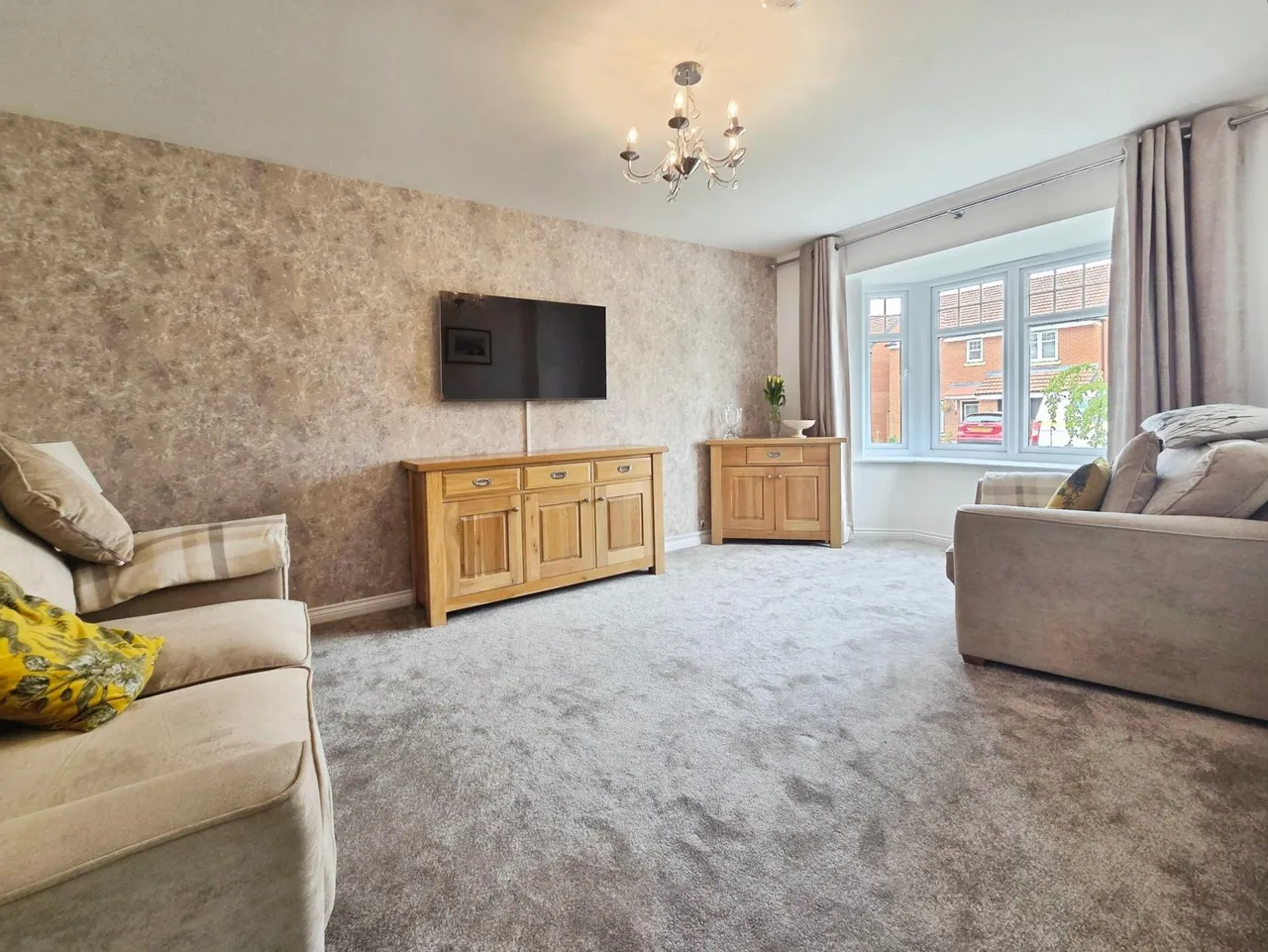 Hawker Avenue, Holmewood, S42, photo 4