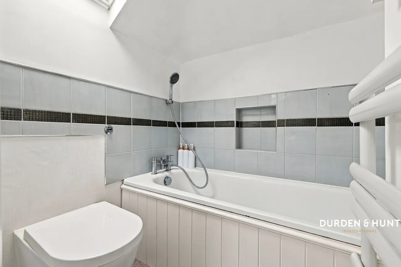 Thornhill Road, London, E10, photo 14
