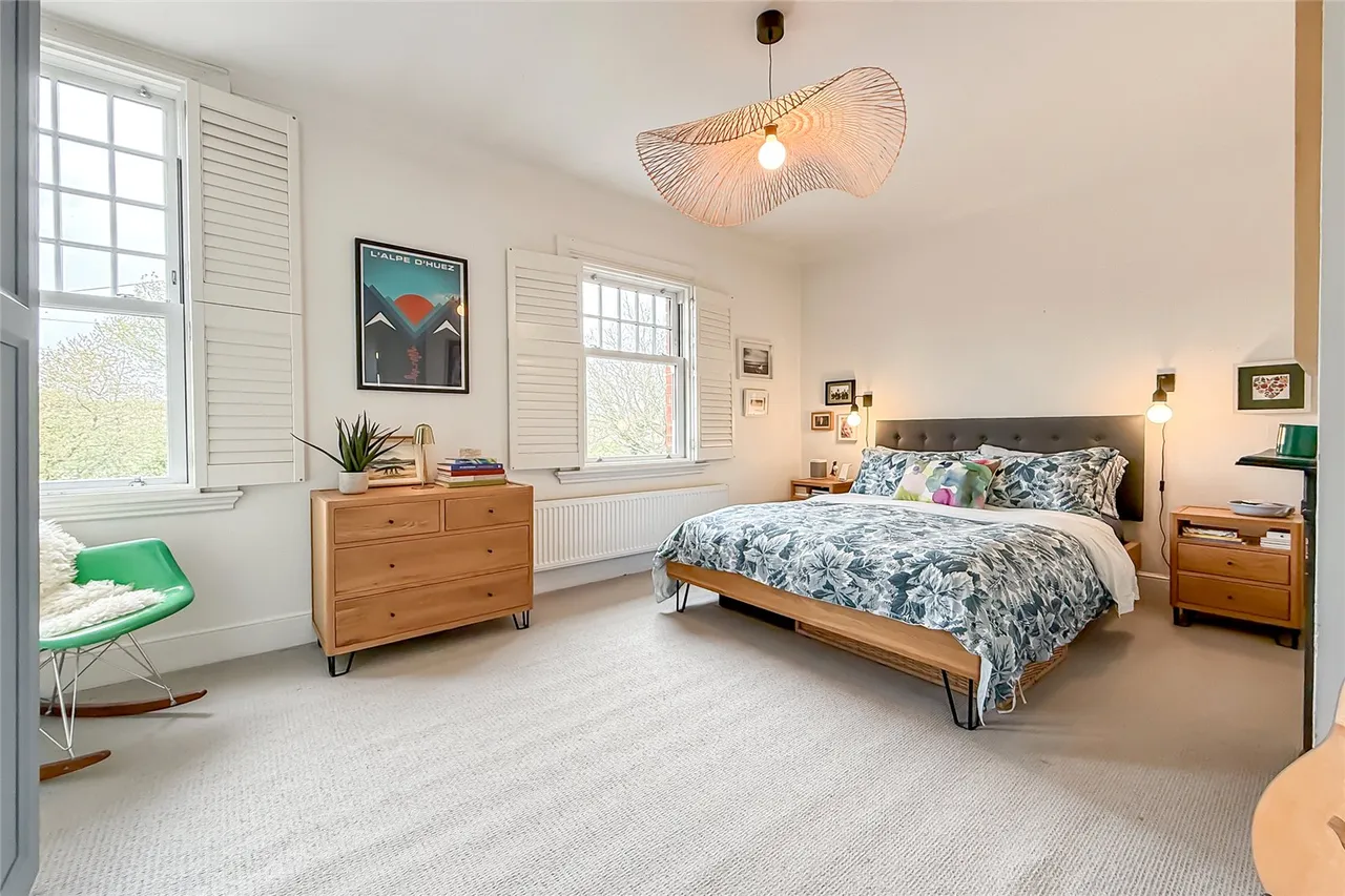 Luton Road, Harpenden, Hertfordshire, AL5 3LW, photo 6