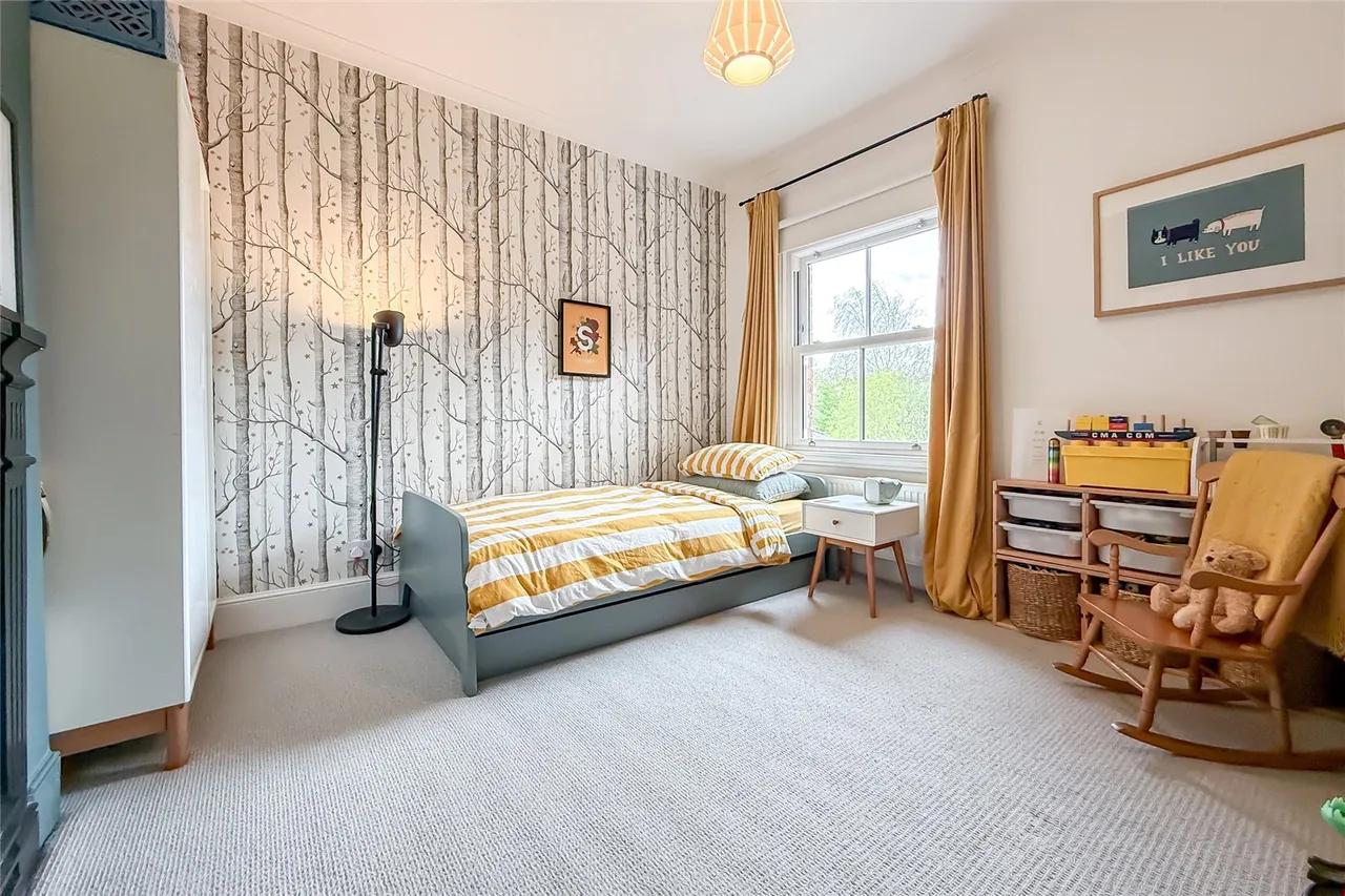 Luton Road, Harpenden, Hertfordshire, AL5 3LW, photo 8