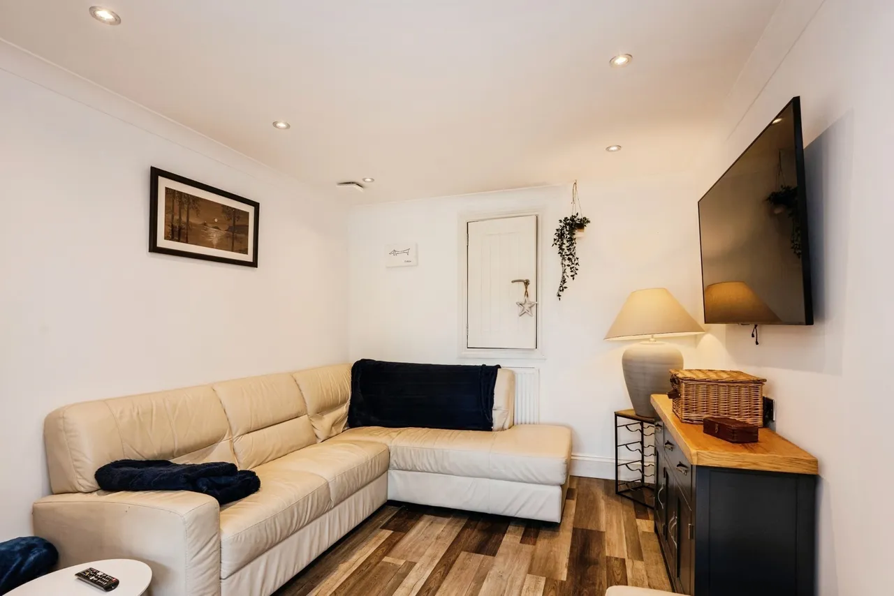 Cecil Road, Gowerton, SA4, photo 6