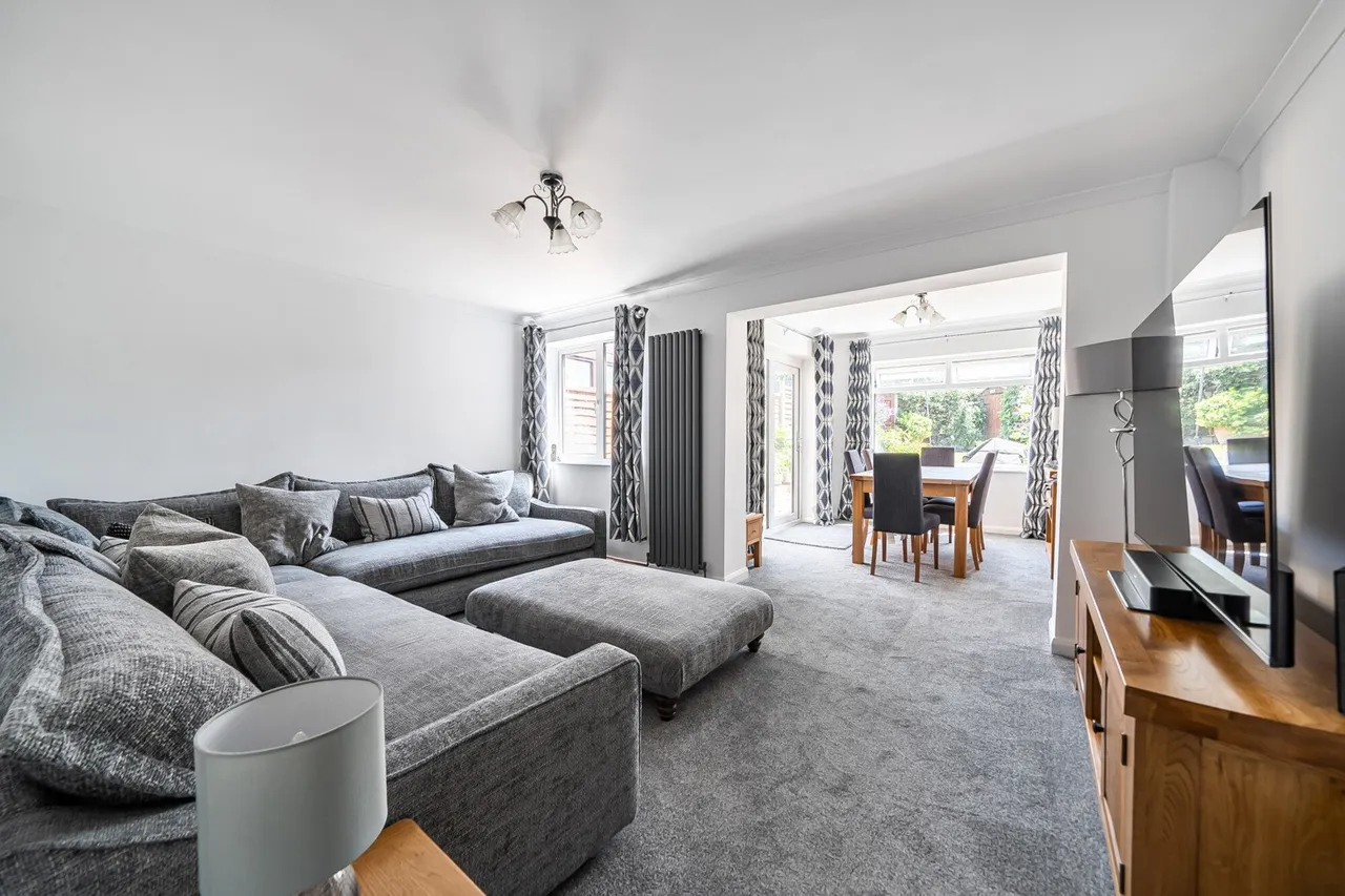 4 bed house for sale — Kenyon Walk, Kent, ME8