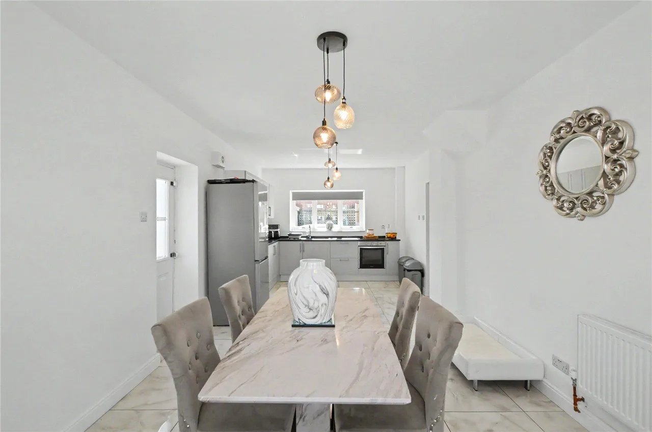 Wood Lane, Rothwell, LS26, photo 21