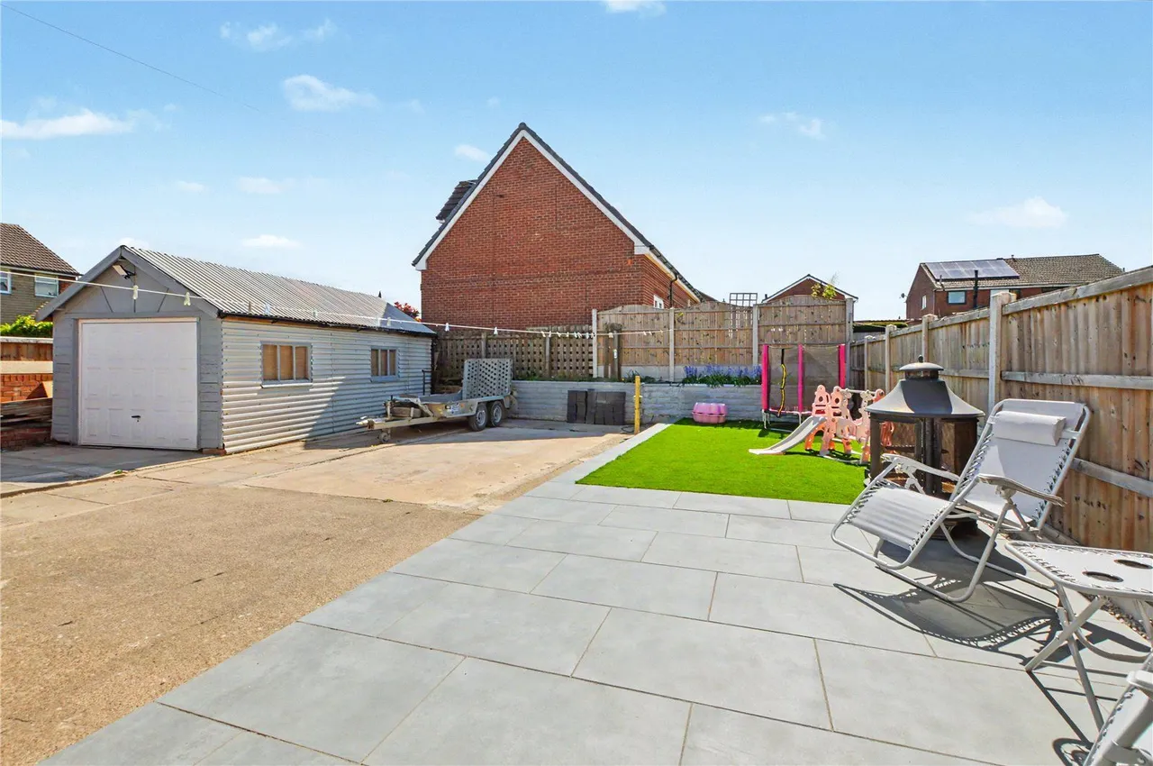 Wood Lane, Rothwell, LS26, photo 15