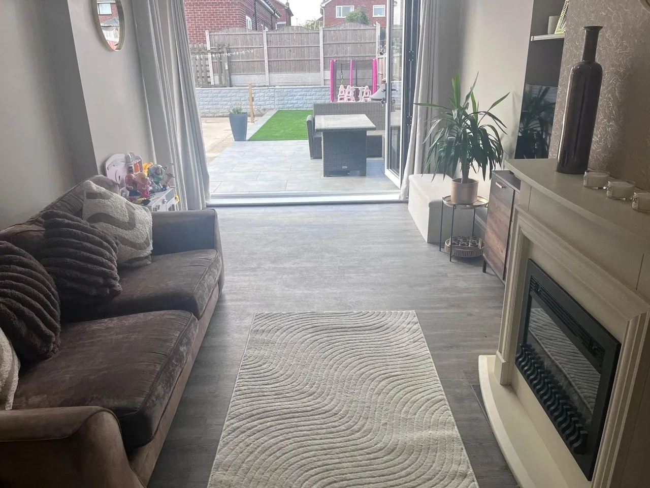 Wood Lane, Rothwell, LS26, photo 23