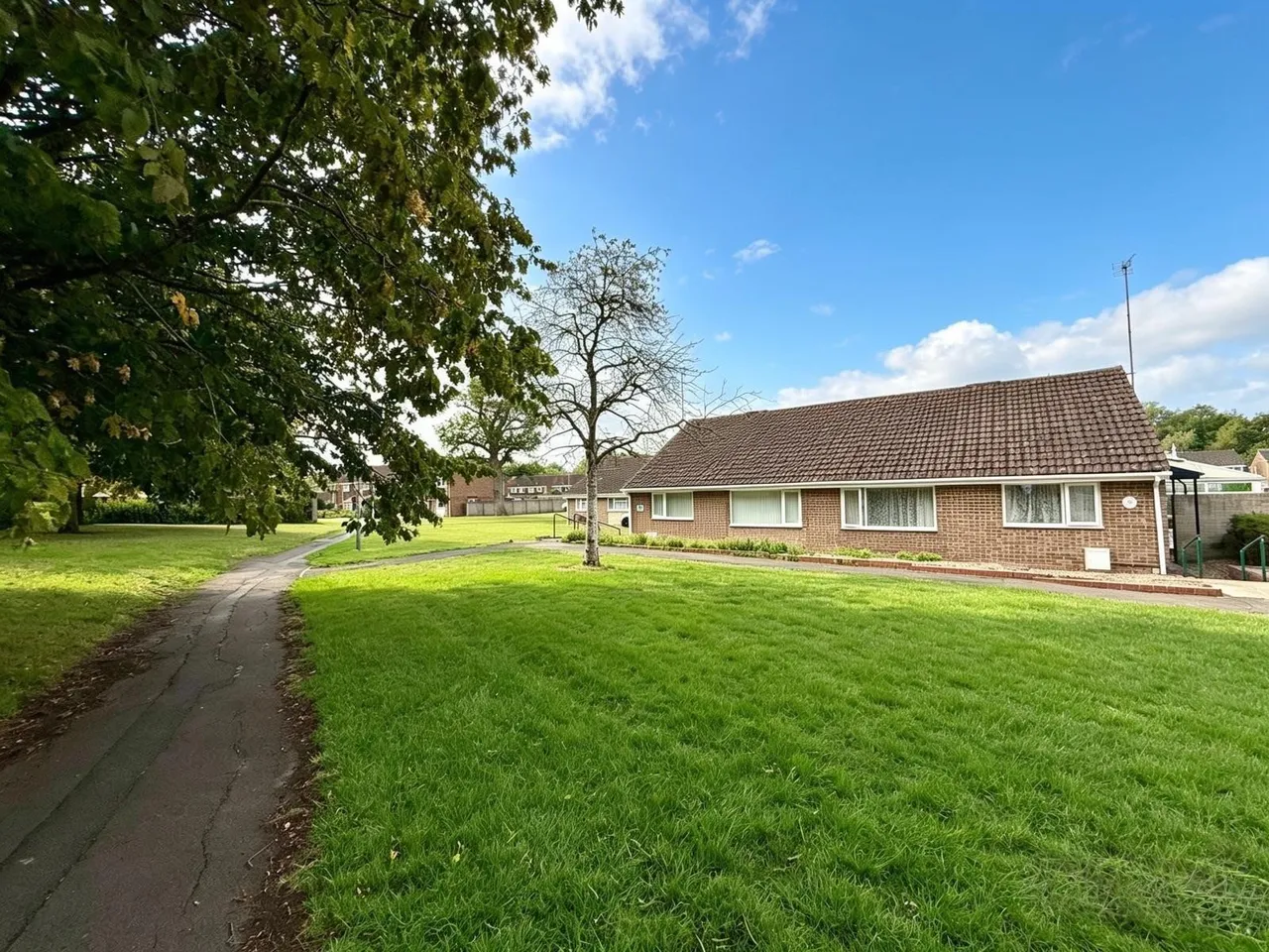 Overbrook, Swindon, Wiltshire, SN3 6AP, photo 3