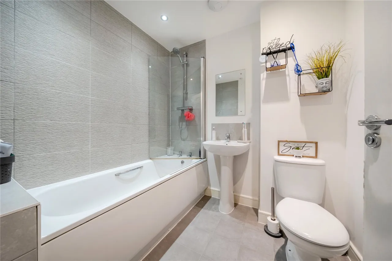 Harrison Way, Rownhams, Southampton, Hampshire, SO16 8NG, photo 12