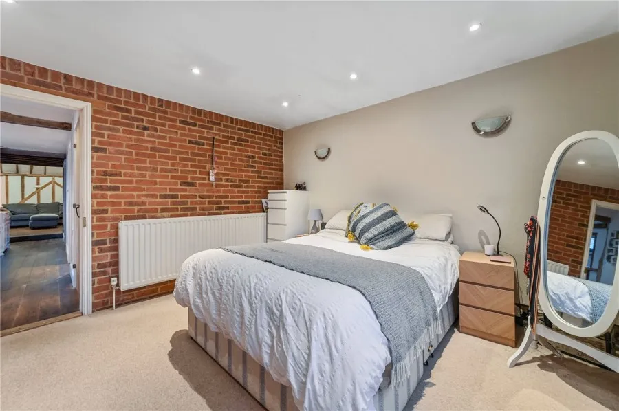 with 3 bedrooms in Little Hadham, Ware, SG11, photo 7