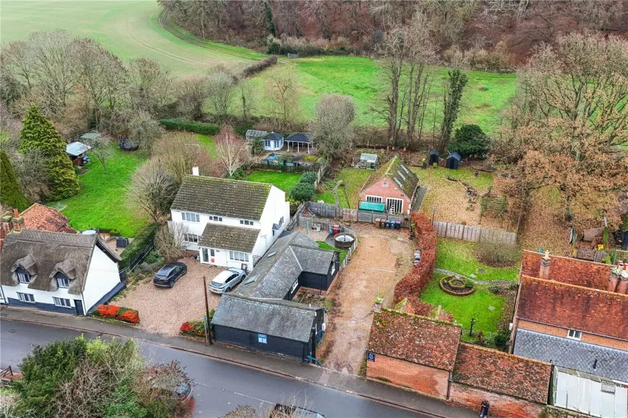 with 3 bedrooms in Little Hadham, Ware, SG11, photo 17