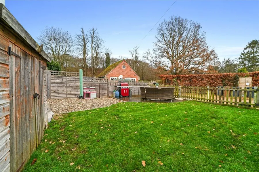 with 3 bedrooms in Little Hadham, Ware, SG11, photo 15