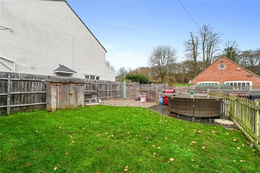 with 3 bedrooms in Little Hadham, Ware, SG11, photo 14