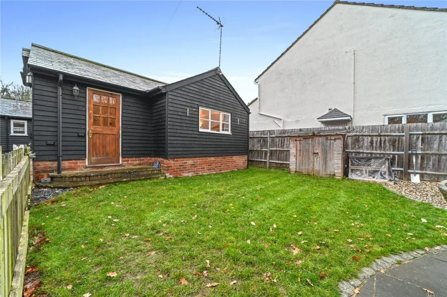 with 3 bedrooms in Little Hadham, Ware, SG11, photo 16