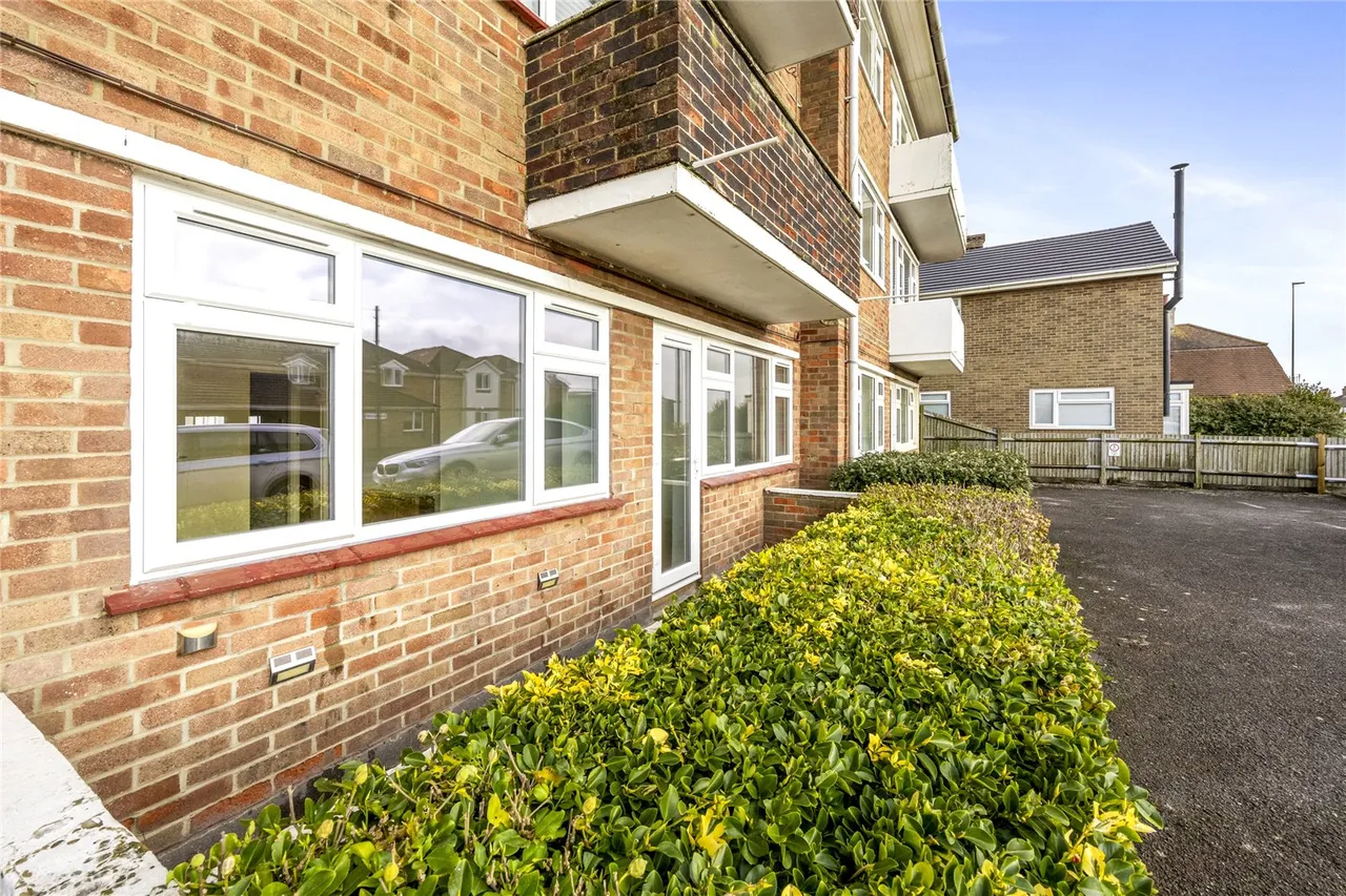 Brighton Road, Lancing, BN15, photo 13