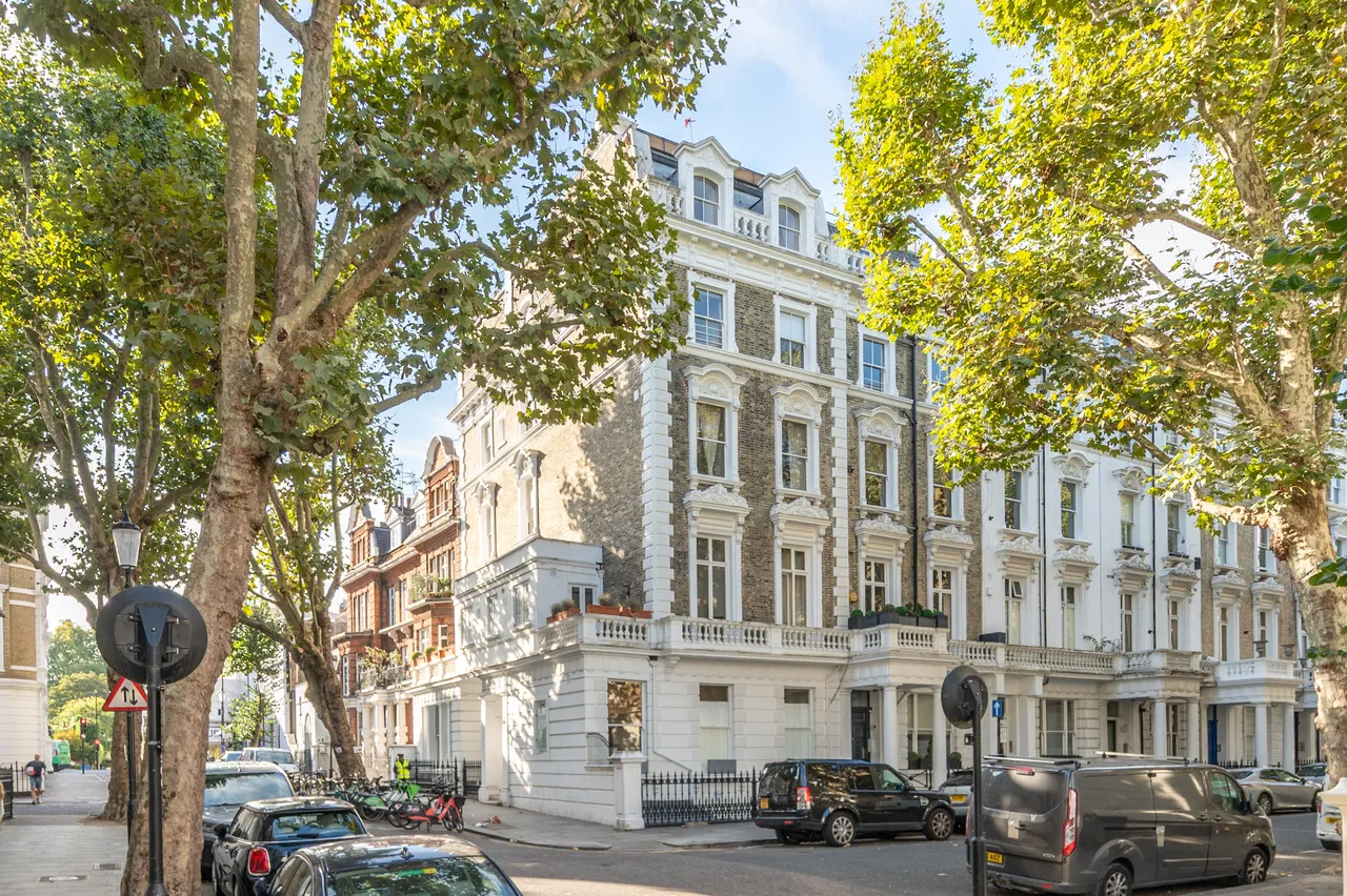2 bed flat for sale, London, W2